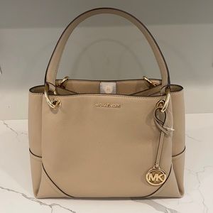 Michael Kors Nicole Large Tote in Bisque